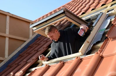 Pose de fenêtres de toit Velux à Bourogne